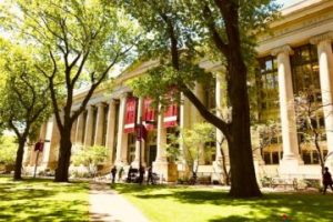 VS: Harvard mag geen internationale studenten meer toelaten